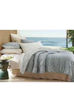Cordova Reversible Jacquard Comforter