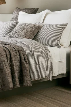Isabelline Stripe Comforter