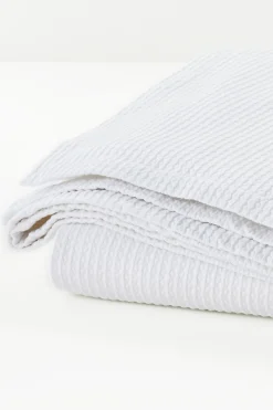 Waffle Matelassé Quilt